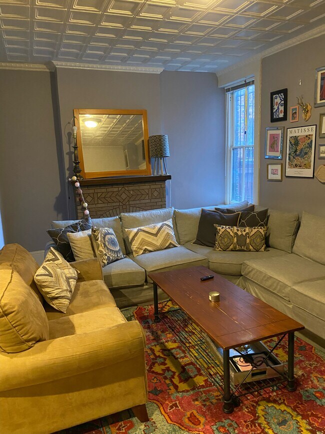 Building Photo - 1830 Swann St NW