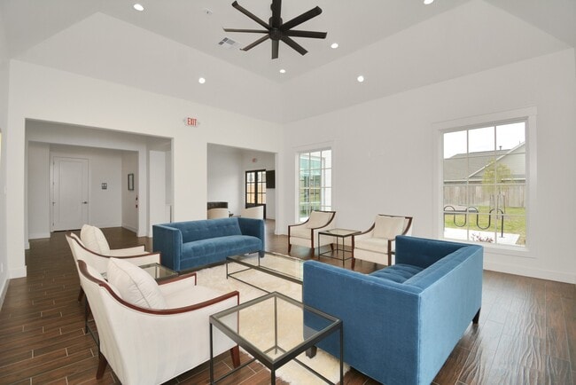 Building Photo - 15826 Menlow Bend Dr