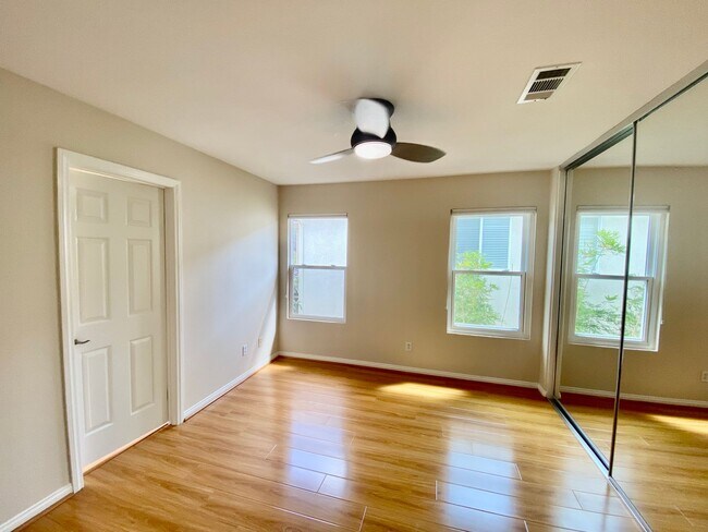 Building Photo - Solar Powered Gorgeous Carmel Valley Home!