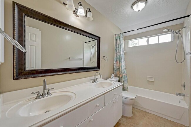 Building Photo - 1630 Berkoff Dr