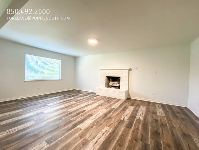 Building Photo - Fairhope Rental