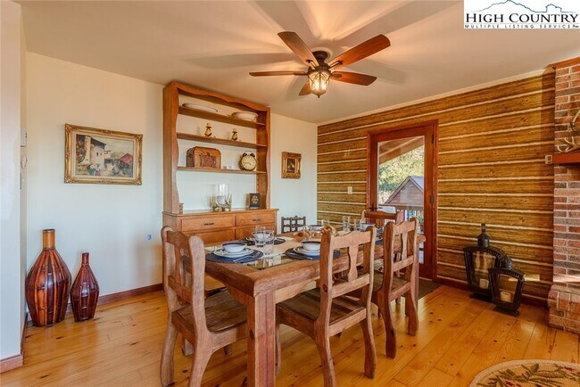 Building Photo - 1776 Beech Mountain Pkwy