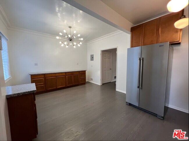 Building Photo - 1441 Hayworth Ave