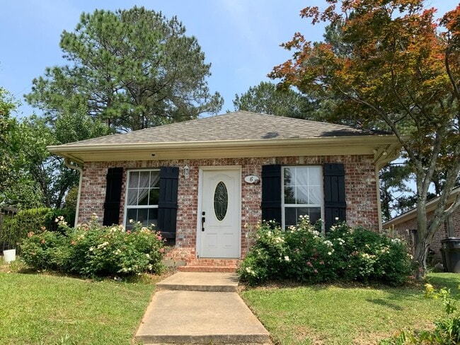 Building Photo - 29 Hillcrest Dr