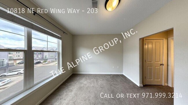 Building Photo - 10818 NE Red Wing Way