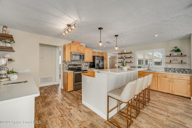Building Photo - 458 Sandpiper Dr