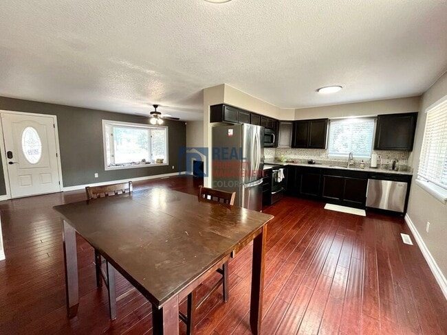Building Photo - 4316 Ridgeglen Rd