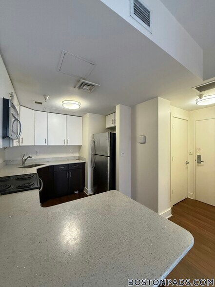 Building Photo - 8 Winter Pl