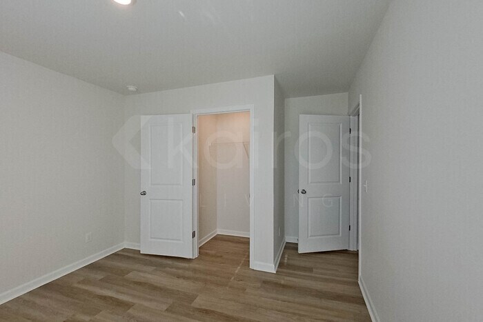 Building Photo - 116 Overstreet Way