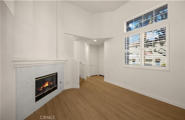 Building Photo - 123 S Orange Ave