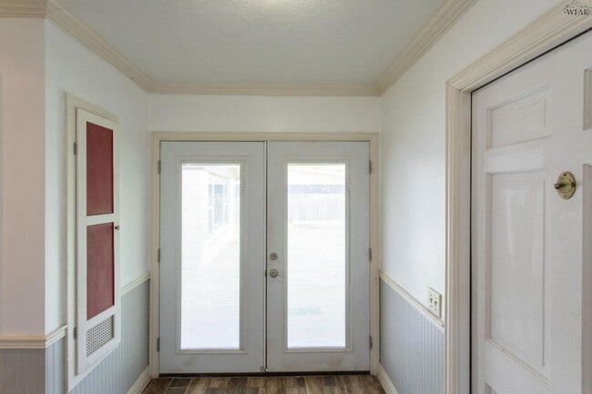 Building Photo - 1803 Midwestern Pkwy