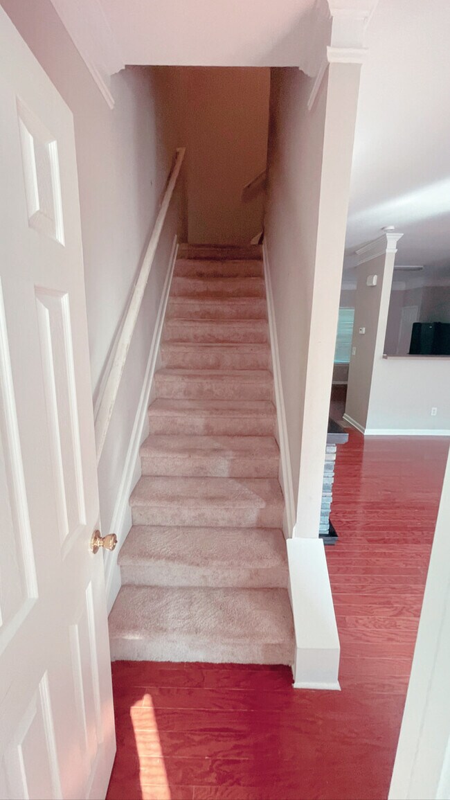 Second Level Stairs - 6895 Slate Stone Way SE