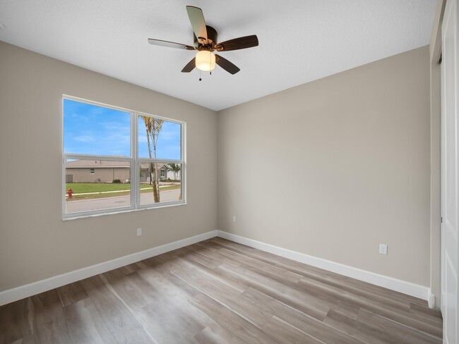 Building Photo - 13509 SW Oceanus Blvd
