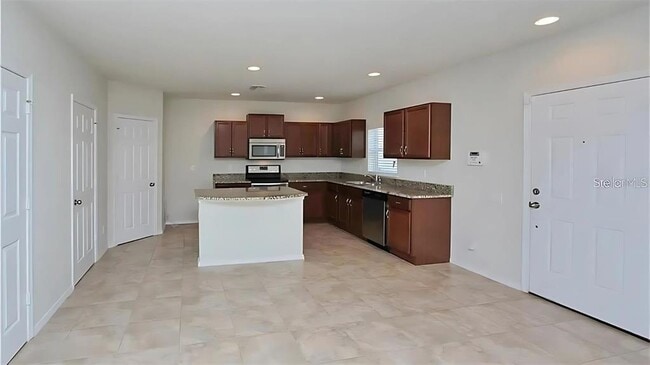 Building Photo - 4718 Somerset Hill Ln