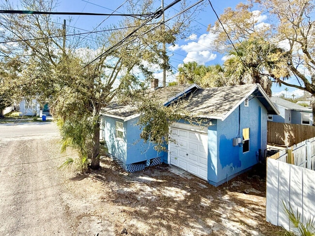 Building Photo - 1914 31st St S