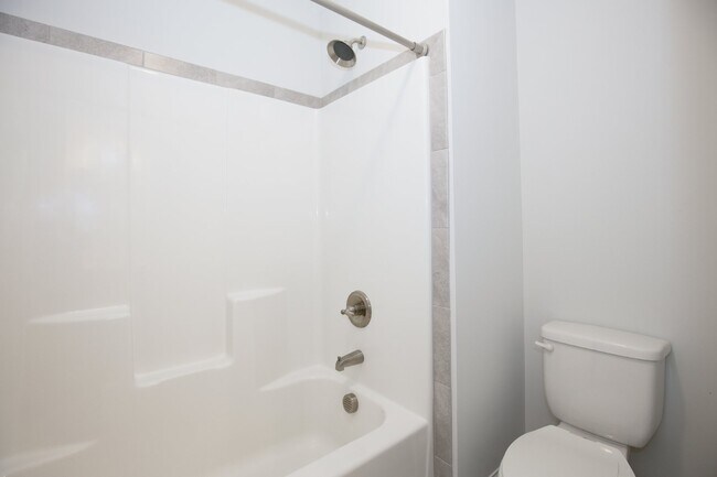 Building Photo - Charming 4 Bedroom Rental Home with Spacious Layout in Carthage, NC!