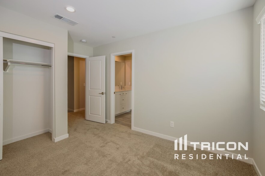 Building Photo - 31705 Luther Dr