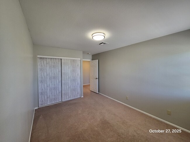 Building Photo - 2113 Harbor Cliff Dr