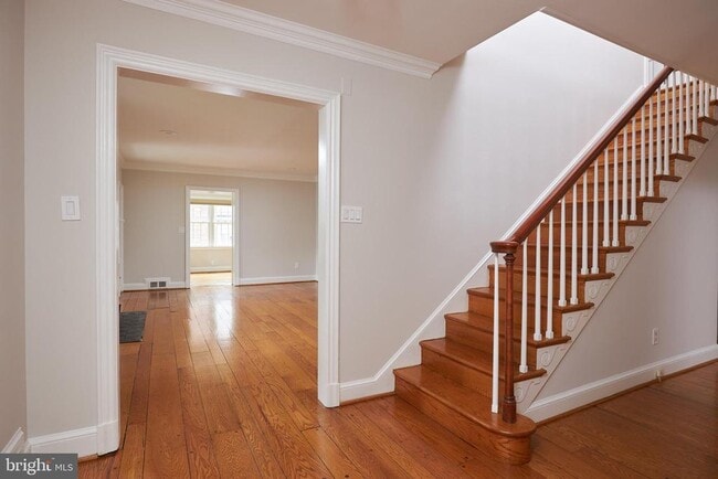 Building Photo - 5306 Albemarle St