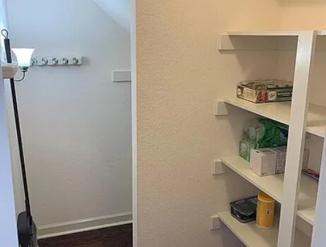 Building Photo - 401 Harper Ct