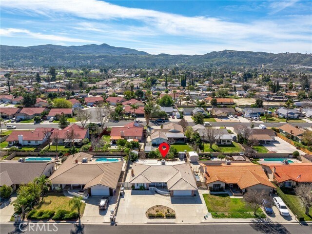 Building Photo - 41363 Plumrose St