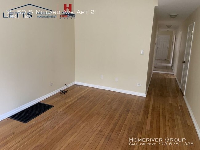 Building Photo - 2160 #2