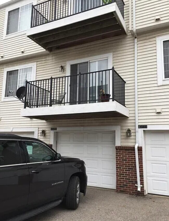 Building Photo - 43151 Strand Dr