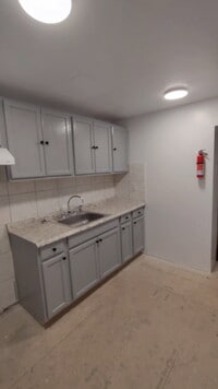 Building Photo - 255 E Tusculum St