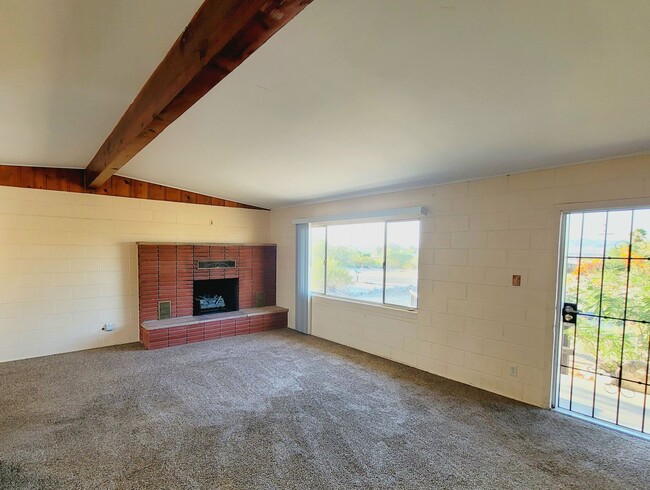 Building Photo - 74925 Baseline Rd