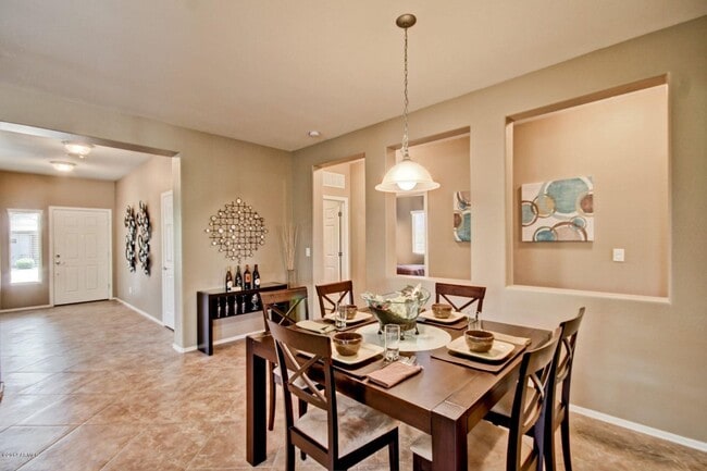 Building Photo - Gorgeous 4 Bed single level home at  Fireside - Norterra