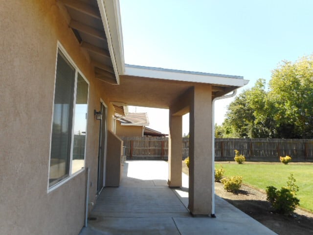 Building Photo - 2570 S Duke Ave