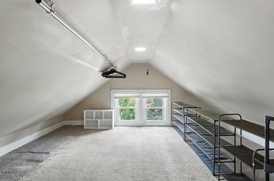 Building Photo - 3769 Andrew Ave