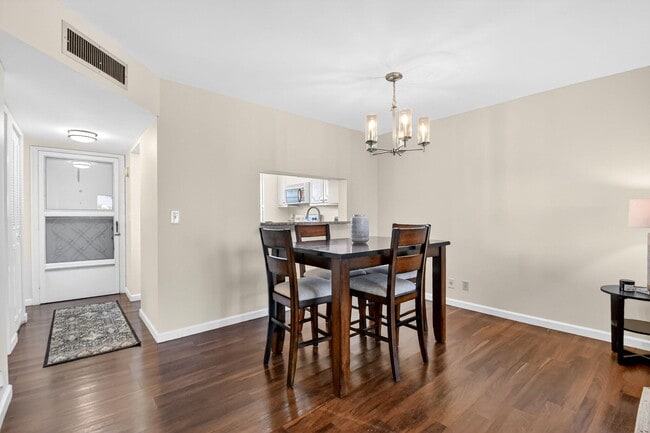 Building Photo - 3661 Via Poinciana