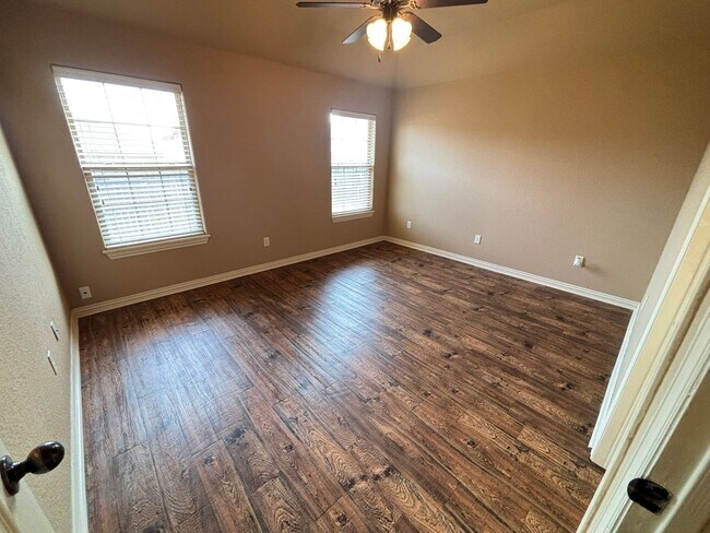 Building Photo - READY NOW! Your Future Home in Clabber Creek! Lawn Maintenance Included!