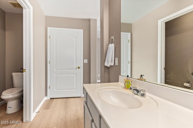 Building Photo - 7978 W Beck Ln