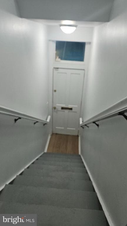 Building Photo - 117 S Warren St