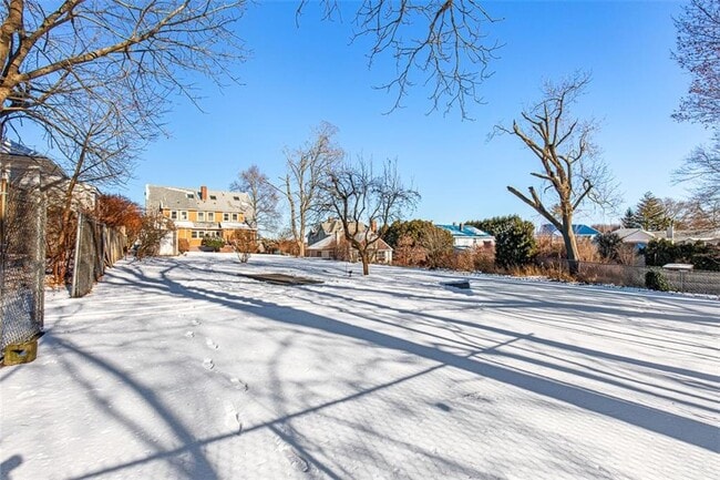 Building Photo - 118 Ocean Ave