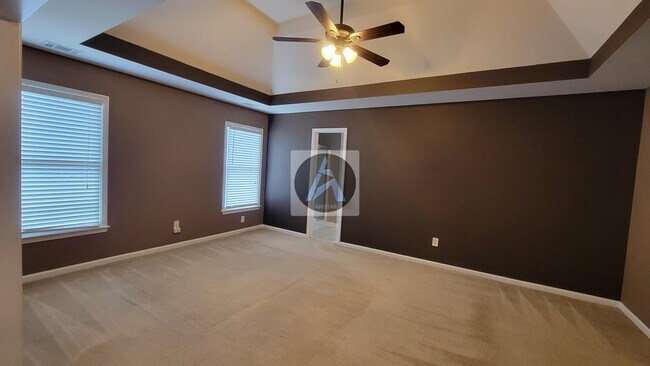 Building Photo - 223 Elmbrook Ln
