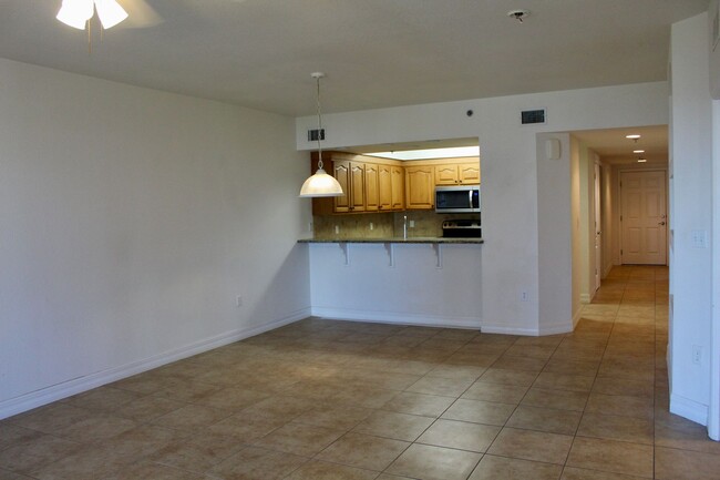 Building Photo - Reduced Ocean View rental available now!!!