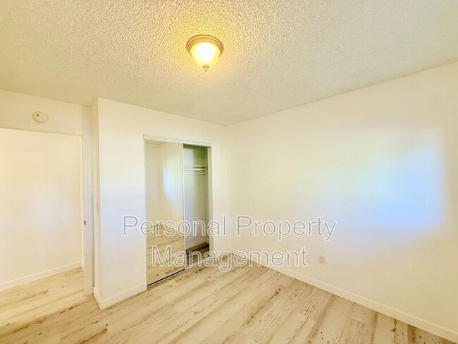 Building Photo - 7415 NE 61st Ave