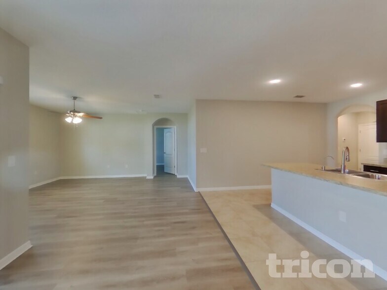 Building Photo - 5994 Churchill Square Way