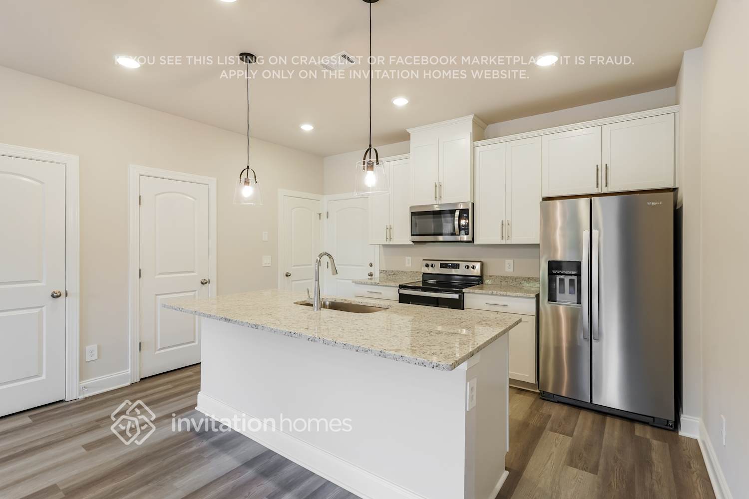 Building Photo - 208 River Rock Dr