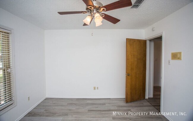 Building Photo - 5504 73rd St