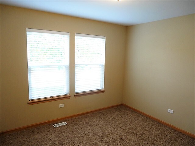 Building Photo - 1757 Ivy Ln