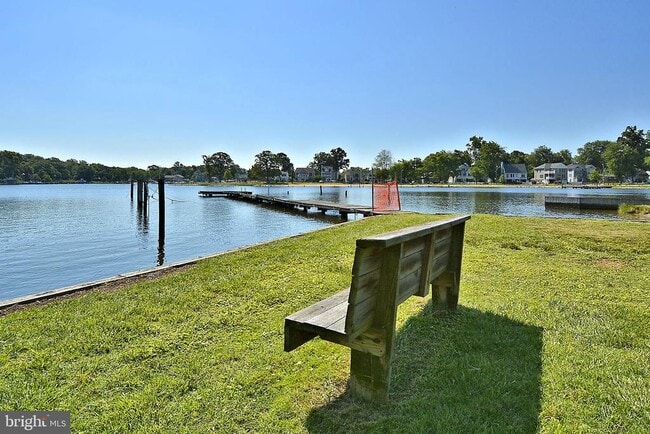 Building Photo - 404 Fairlea Dr