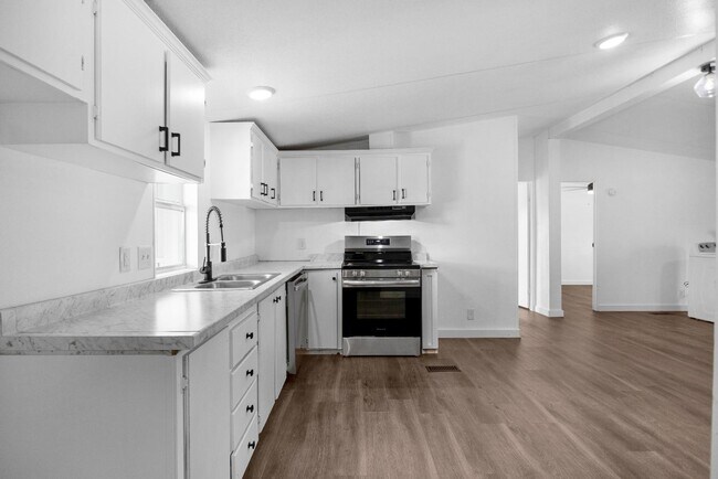 Building Photo - 17982 CR 4104