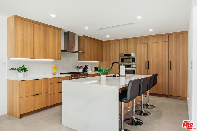 Building Photo - 17045 Otsego St