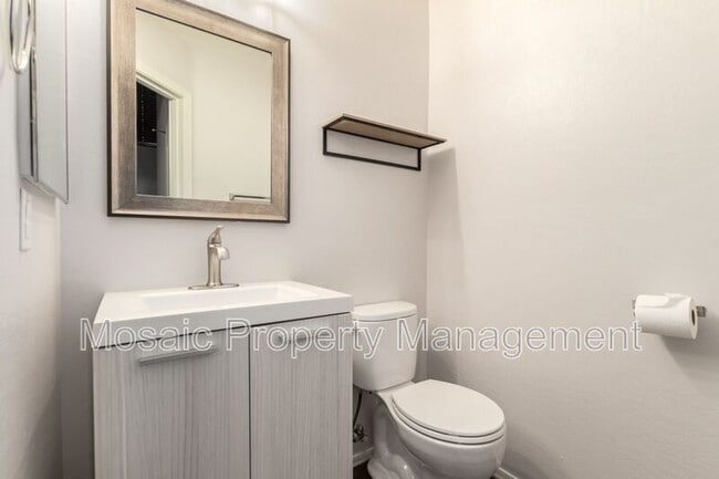 Building Photo - 1328 S Sabino Dr