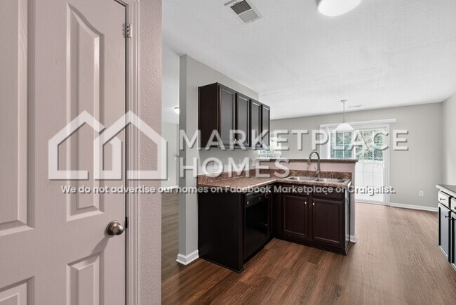 Building Photo - 401 Feather Site Ct