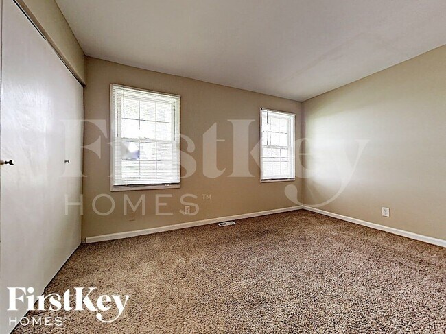 Building Photo - 1838 Ashwood Ln